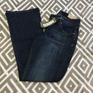 MAURICES Taylor Curvy Fit Boot Cut Denim 7/8 Reg